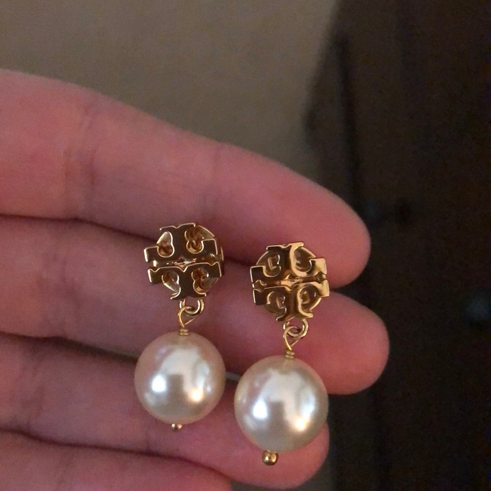 TORY BURCH pearl drop earrings!